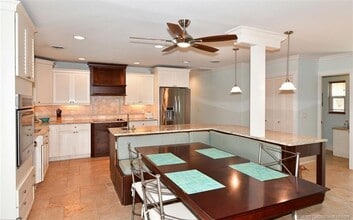 513 Gunwale Ln in Longboat Key, FL - Building Photo - Building Photo