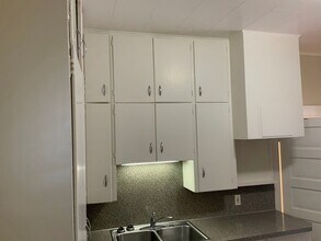 1645 Mill St in Eugene, OR - Foto de edificio - Building Photo