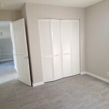 1710 NW 9th St-Unit -1 in Fort Lauderdale, FL - Building Photo - Building Photo