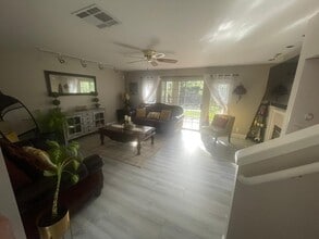 7734 Creekside Dr in Pleasanton, CA - Building Photo - Building Photo