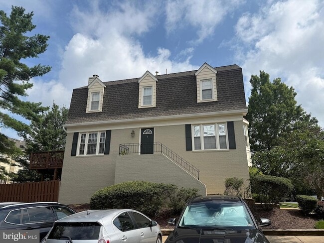 2006 Gallows Tree Ln in Vienna, VA - Building Photo - Building Photo