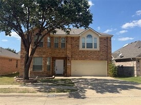 10013 Shelburne Rd in Fort Worth, TX - Building Photo