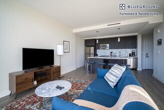 7480 Birdwood Ave in Tysons, VA - Building Photo - Building Photo