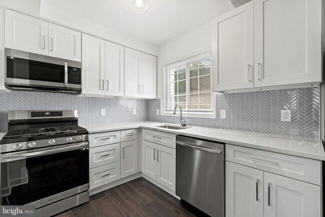 3311 Coryell Ln in Alexandria, VA - Building Photo - Building Photo