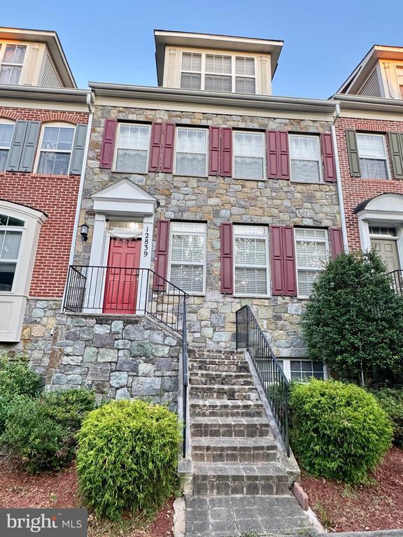 property at 12839 Grand Elm St