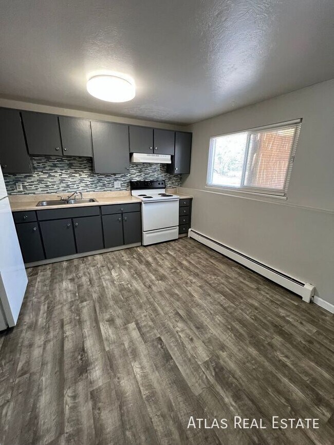 4206 Forest Hill Ct in Colorado Springs, CO - Building Photo - Building Photo