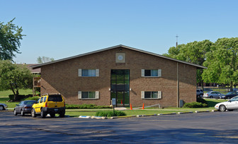 Brookdale at Darien Apartamentos