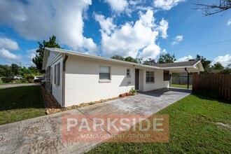 665 Belltower Ave in Deltona, FL - Building Photo - Building Photo