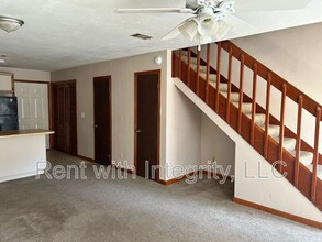 2341 Hartsfield Way in Tallahassee, FL - Building Photo - Building Photo