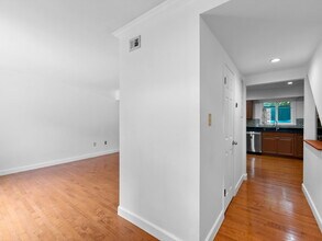 2459 Pyrenees Ct in Reston, VA - Building Photo - Building Photo