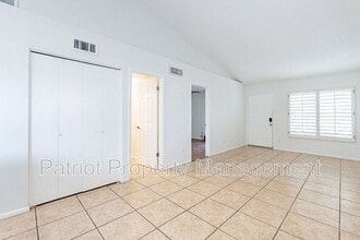 3316 E Crescent Ave in Mesa, AZ - Building Photo - Building Photo