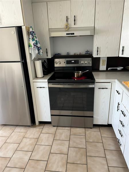 property at 4054 Exeter