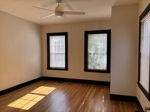 189 N Main St in Northampton, MA - Foto de edificio - Building Photo