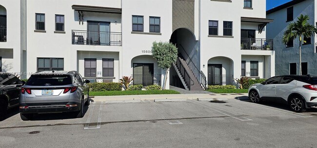 15600 SW 136th St in Miami, FL - Building Photo - Building Photo