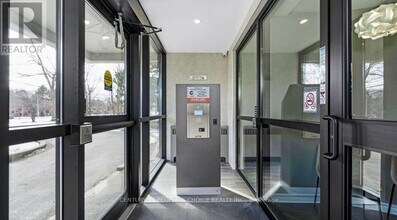 1219 Dundas St W in Mississauga, ON - Building Photo - Building Photo