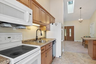 7 Charles Pl, Unit A in Pepperell, MA - Building Photo - Building Photo