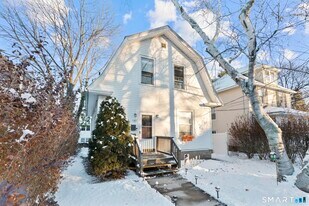 141 Augur St in Hamden, CT - Building Photo