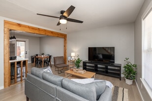 Jayel Luxury Townhomes in Bentonville, AR - Building Photo