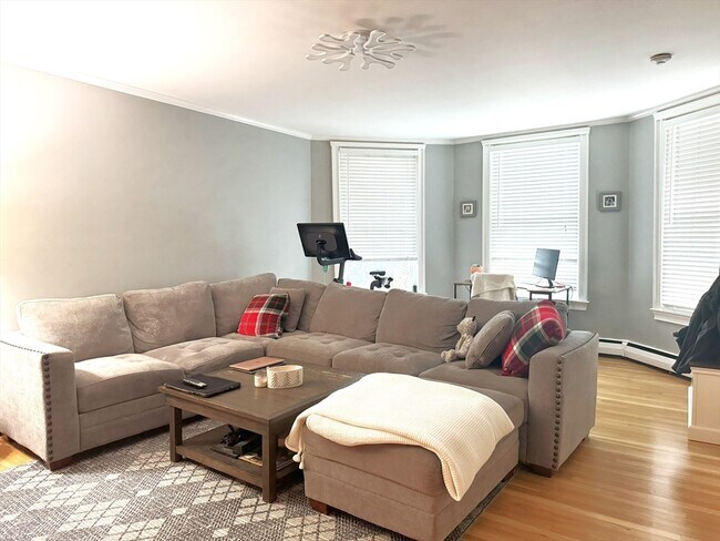 25-31 Highland St in Newton, MA - Building Photo - Building Photo