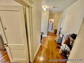 1152 Commonwealth Ave in Boston, MA - Building Photo - Building Photo