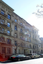 153 W 80th St in New York, NY - Building Photo - Building Photo