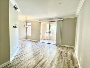 260 E Flamingo Rd, Unit 202 in Las Vegas, NV - Building Photo - Building Photo