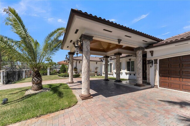 property at 13493 SW 34th St