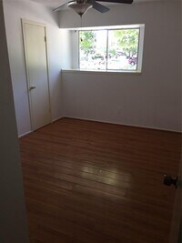 11803 S Perry Ave photo'