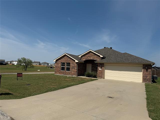 7209 Hackberry Ct in Granbury, TX - Building Photo