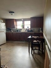1004 Desnoyer St, Unit Lower in Kaukauna, WI - Building Photo - Building Photo