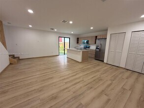 936 NW 10th St in Florida City, FL - Building Photo - Building Photo