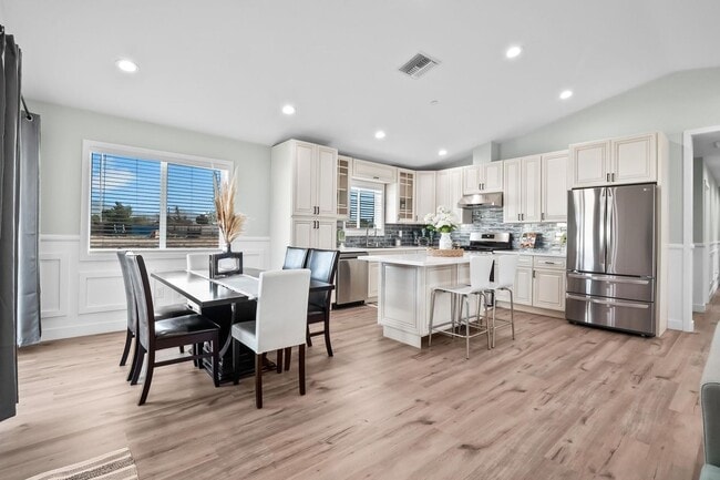 10150 E Ave Q12 in Littlerock, CA - Foto de edificio - Building Photo