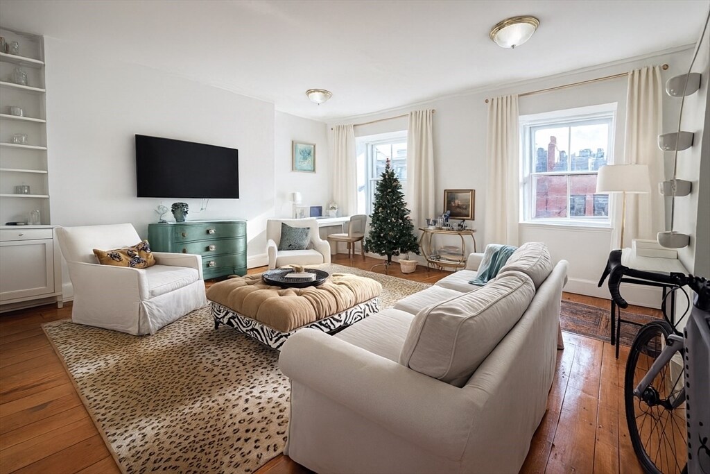 14 Marlborough St in Boston, MA - Building Photo