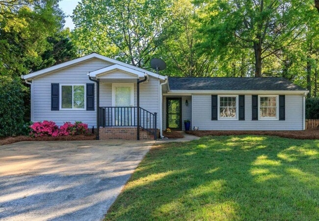 7417 Shadowlake Dr in Charlotte, NC - Building Photo - Building Photo