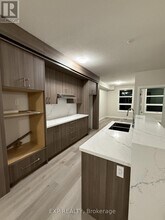 3 KEYSTONE TRAIL in Welland, ON - Building Photo - Building Photo