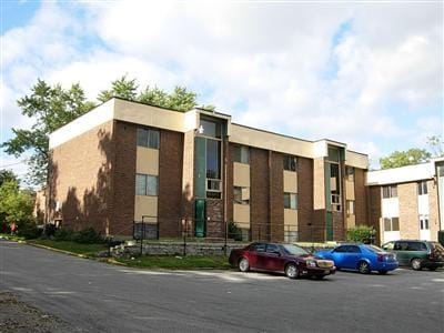 Ridgeway Apartments in Cincinnati, OH - Building Photo - Building Photo