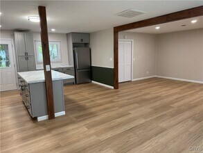 304 Birchwood Blvd in Baldwinsville, NY - Building Photo - Building Photo