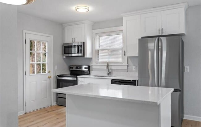 307 Beechwood Ave in Norfolk, VA - Building Photo - Building Photo