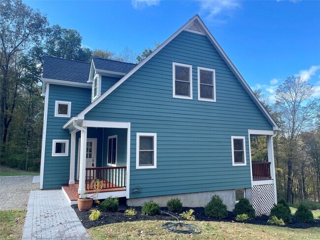 2130 Hunterbrook Rd in Yorktown Heights, NY - Building Photo - Building Photo