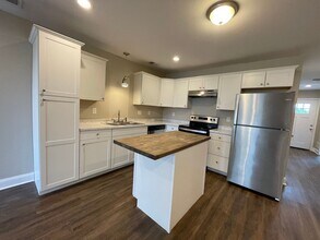 830 Bryan Ave in Lexington, KY - Building Photo - Building Photo