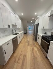 2431 N 29th St, Unit 2nd R in Philadelphia, PA - Building Photo - Building Photo
