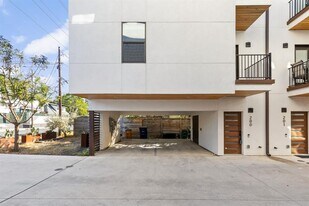 1128 Chicon St in Austin, TX - Building Photo