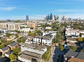 1628 Van Buren St in Houston, TX - Building Photo - Building Photo