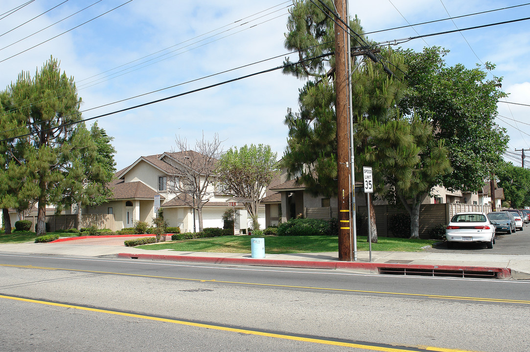 726 W Wilson St in Costa Mesa, CA - Foto de edificio