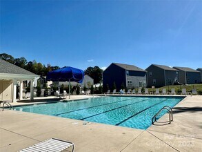 1605 Blue Velvet Ln in Dallas, NC - Building Photo - Building Photo