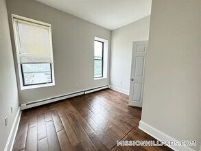 15 Ruggles St in Boston, MA - Building Photo - Building Photo