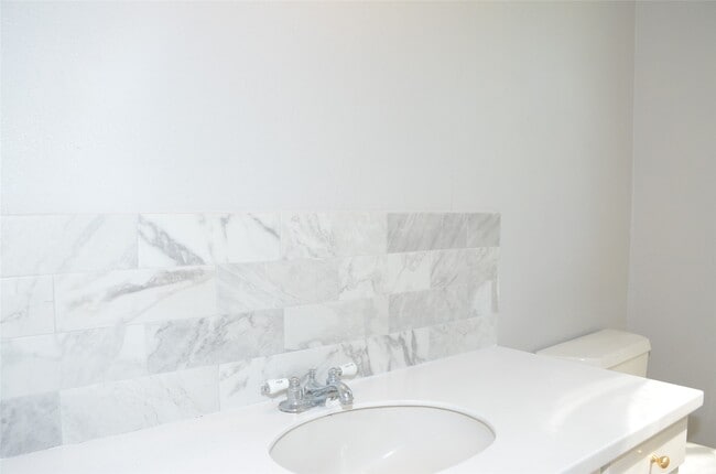 6502 Briar Terrace Dr