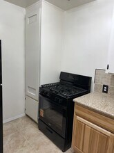 3311 1/2 West 78th Street in Los Angeles, CA - Building Photo - Building Photo