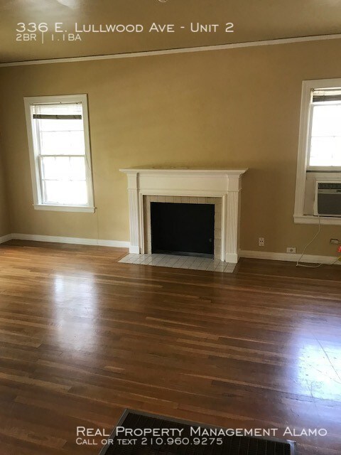336 E Lullwood Ave-Unit -Unit 2 in San Antonio, TX - Building Photo - Building Photo
