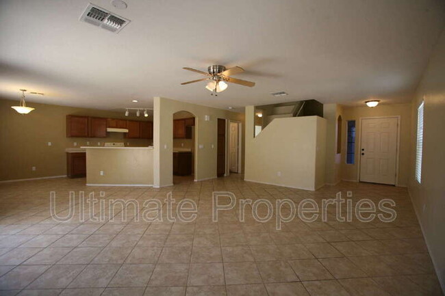 22866 W Morning Glory St in Buckeye, AZ - Building Photo - Building Photo